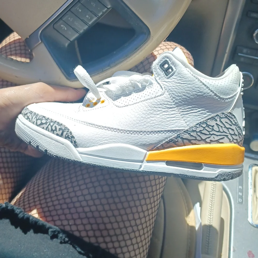 Jordan 3 - Picture 1 of 1